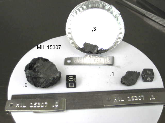 Lab Photo of Sample MIL 15307  Displaying Splits View